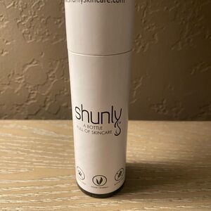 Shunly - A Bottle Full of Skincare, B,C,E + Ferulic Treatment, Total Age Defense